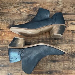 ✨✨SOLD✨✨✔️✔️ Ankle booties Kelsi Dagger Brooklyn® Size 7